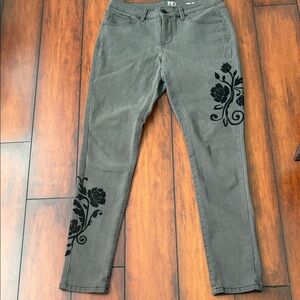 Women’s Gray Floral Slim Jeans